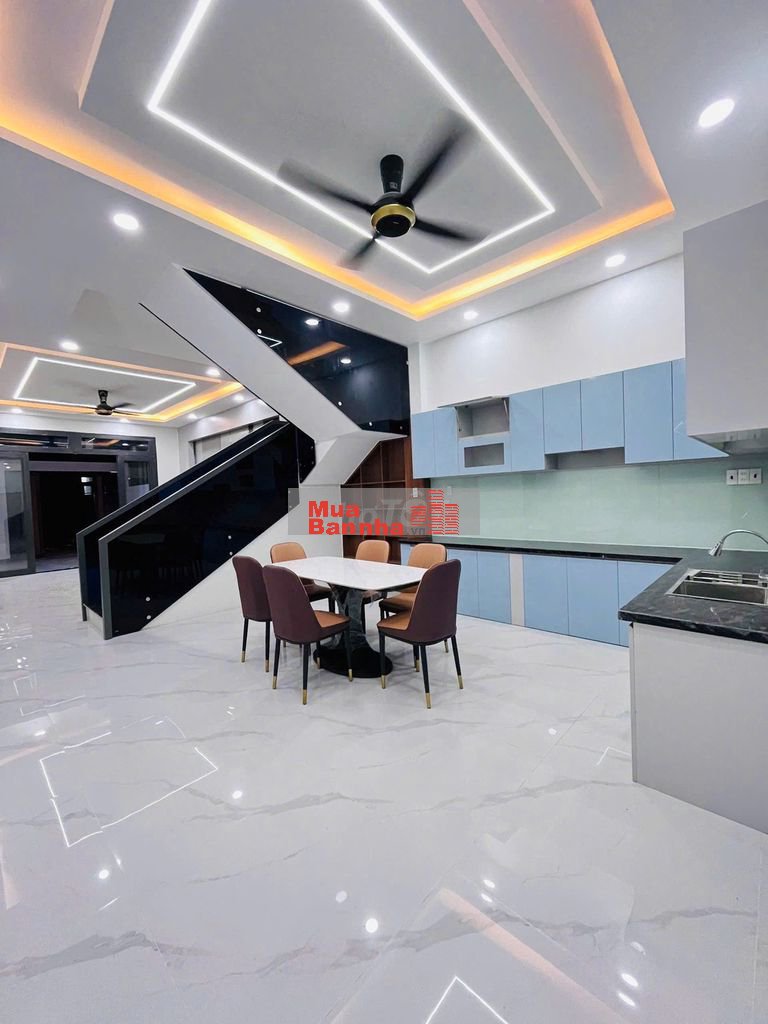 🏡 Bán gấp nhà phố hoàn công – gần chợ Bình Chánh, sổ hồng riêng