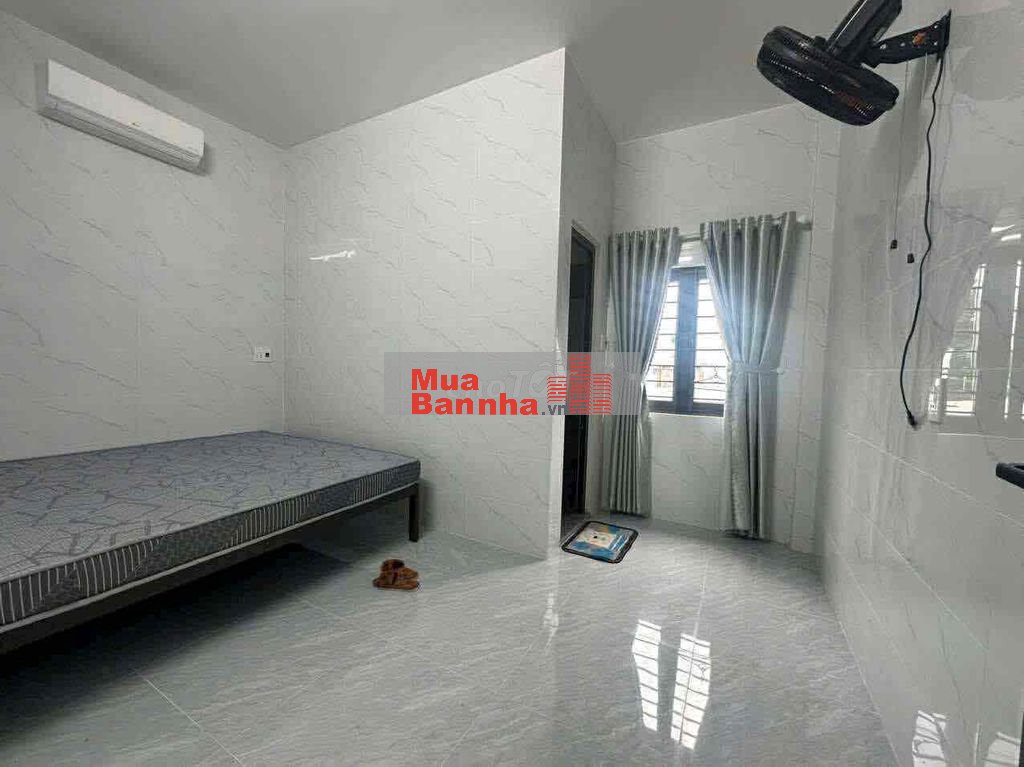 CẦN BÁN NHÀ 3 TẦNG MỚI ĐẸP SÁT KHÚC HẠO