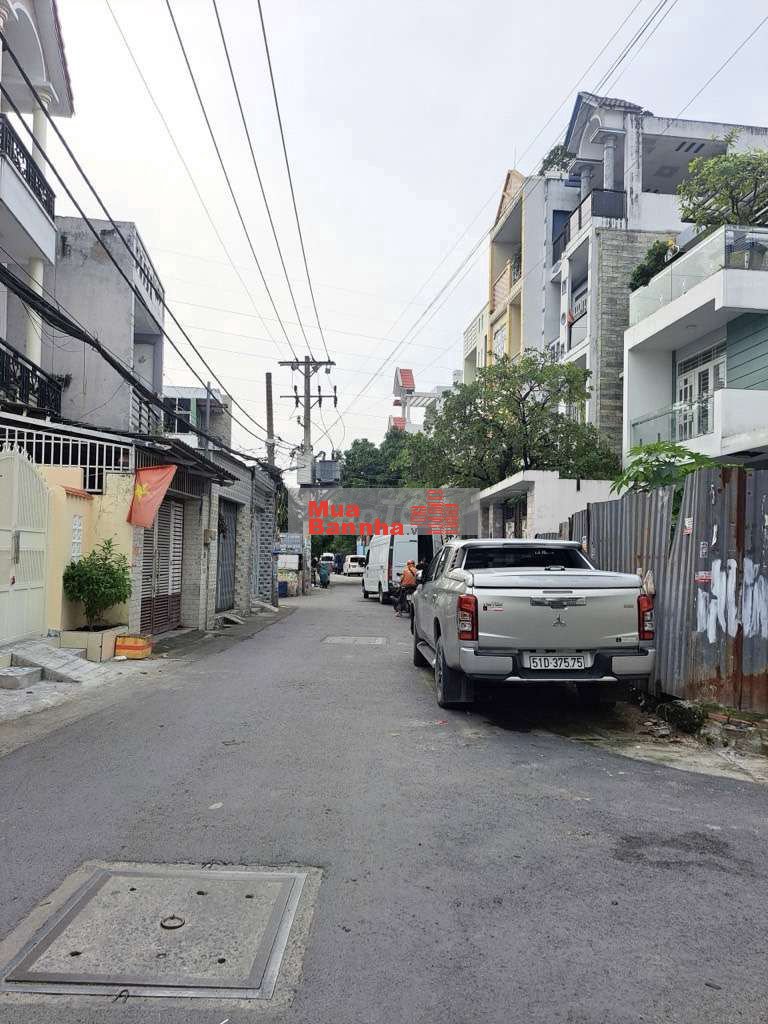 CẦN BÁN GẤP NHÀ 5 TẦNG HẺM XE TẢI NGAY MÃ LÒ LÊ VĂN QUỚI