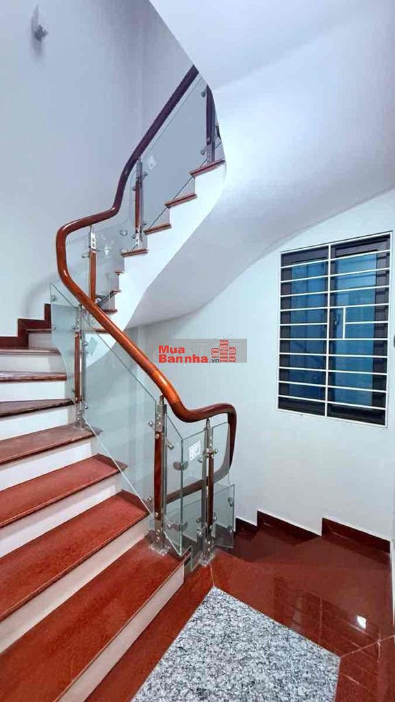 GẦN HỒ TÂY – NGÕ TO NHƯ PHỐ – NHÀ ĐẸP 5 TẦNG FULL NỘI THẤT – Ở NGAY!