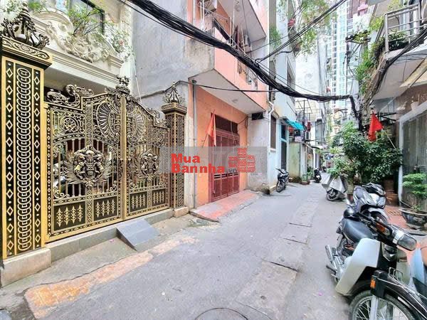 Nhà đẹp Khương Hạ 40m² – Ba gác đỗ cửa – 25m ra ô tô –Ở ngay không sửa