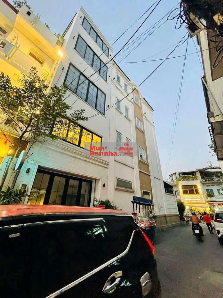 Bán nhà 5 tầng xe hơi trong nhà tân định quận 1