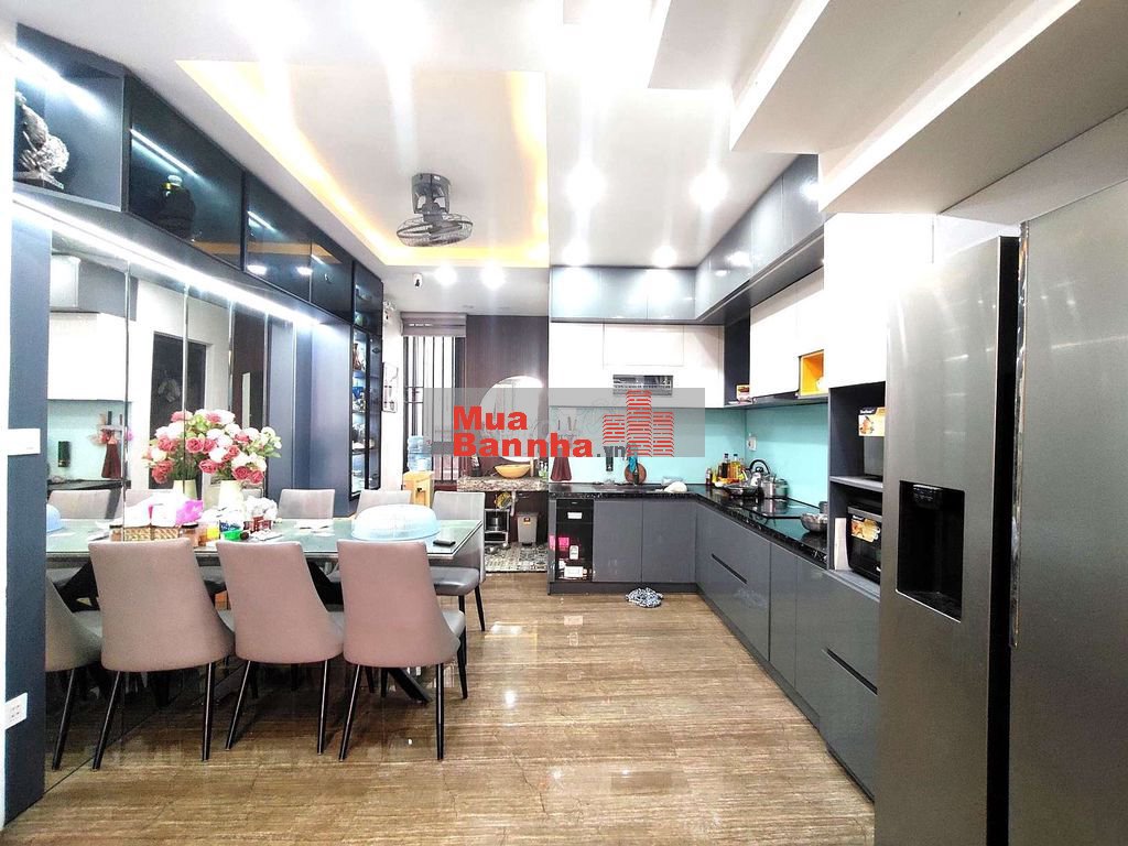 BÁN NHÀ 5 tầng MT đường 5m5 HOÀ CƯỜNG NAM