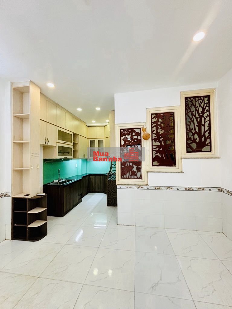 Siêu phẩm nhà 3 tầng - Hẻm xe hơi vào nhà P.26 ngay VincomPlaza