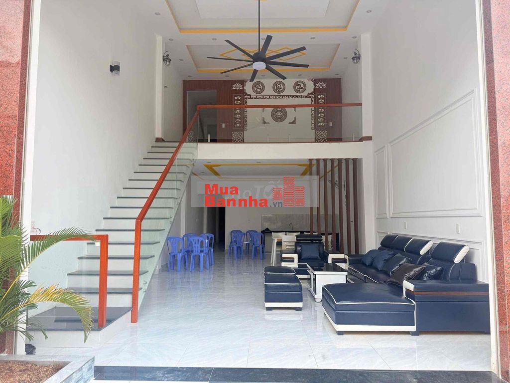 Bán Nhà Gần Chợ Hưng Long