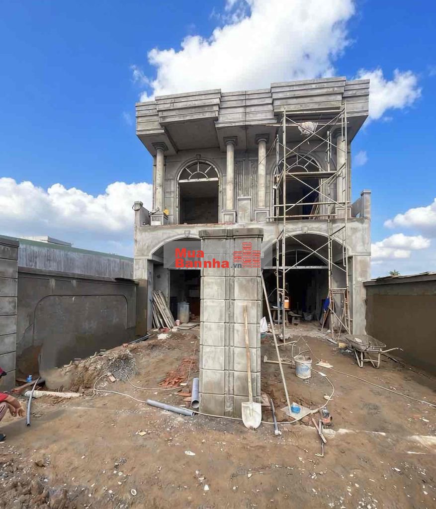 NHÀ 1 TRỆT 1 LẦU VIEW SÔNG – PHONG CÁCH TÂN CỔ ĐIỂN