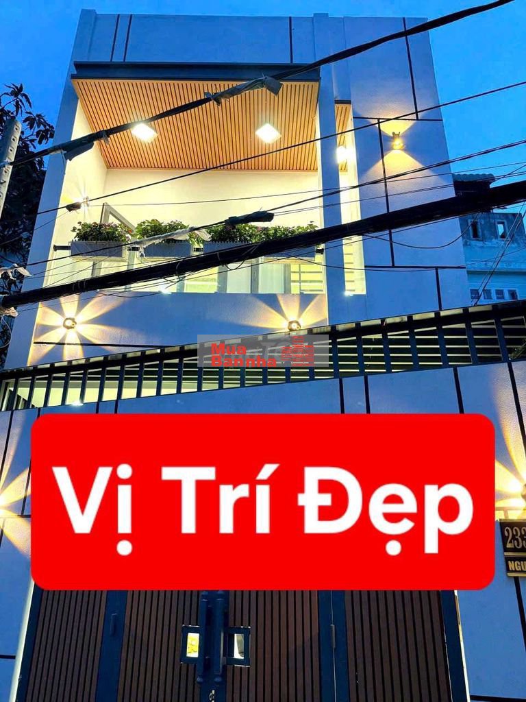 NHÀ GÓC 2 MẶT TIỀN - HẺM 233 NGUYỄN VĂN CỪ