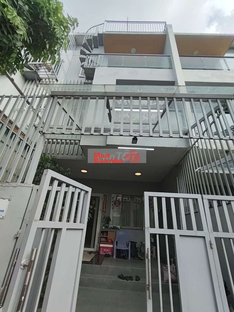 Bán nhà Mega Village Khang Điền, 75m2, 3 tầng, tặng nội thất cơ bản