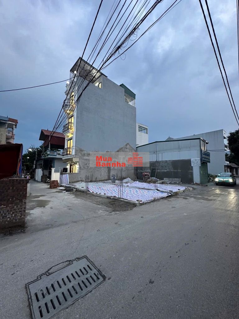 Bán nhà 5T cách QL6 chỉ 100m, ngay gần  bến xe yên nghĩa