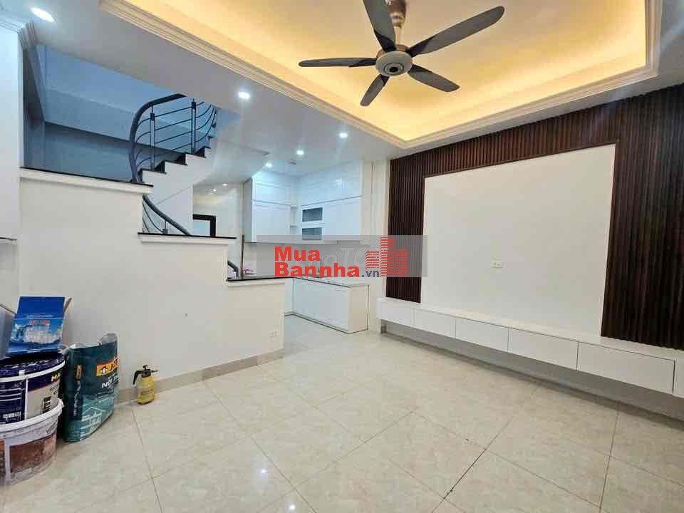 Gần phố Minh Khai, lô góc, 3 thoáng,nhà mới xây, ngõ nông 44m.