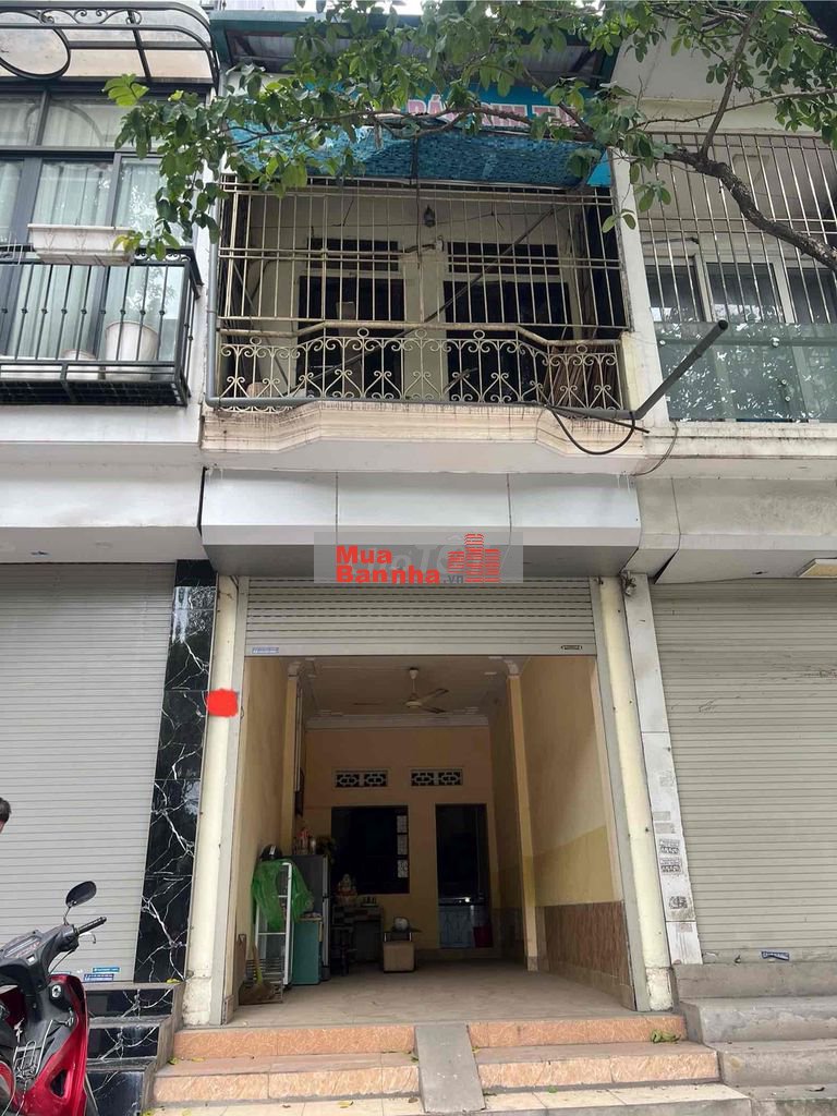 bán nhà mặt phố đường bưởi 31m 2 tầng SDCC