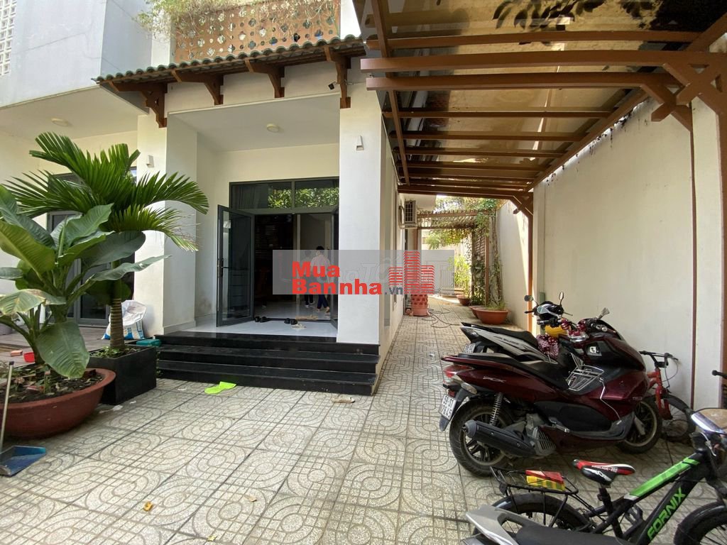 BÁN BIỆT THỰ 10m * 20m, Trệt, 2 Lầu, ST đường rộng 12m BÌNH LỢI, 22 TỶ