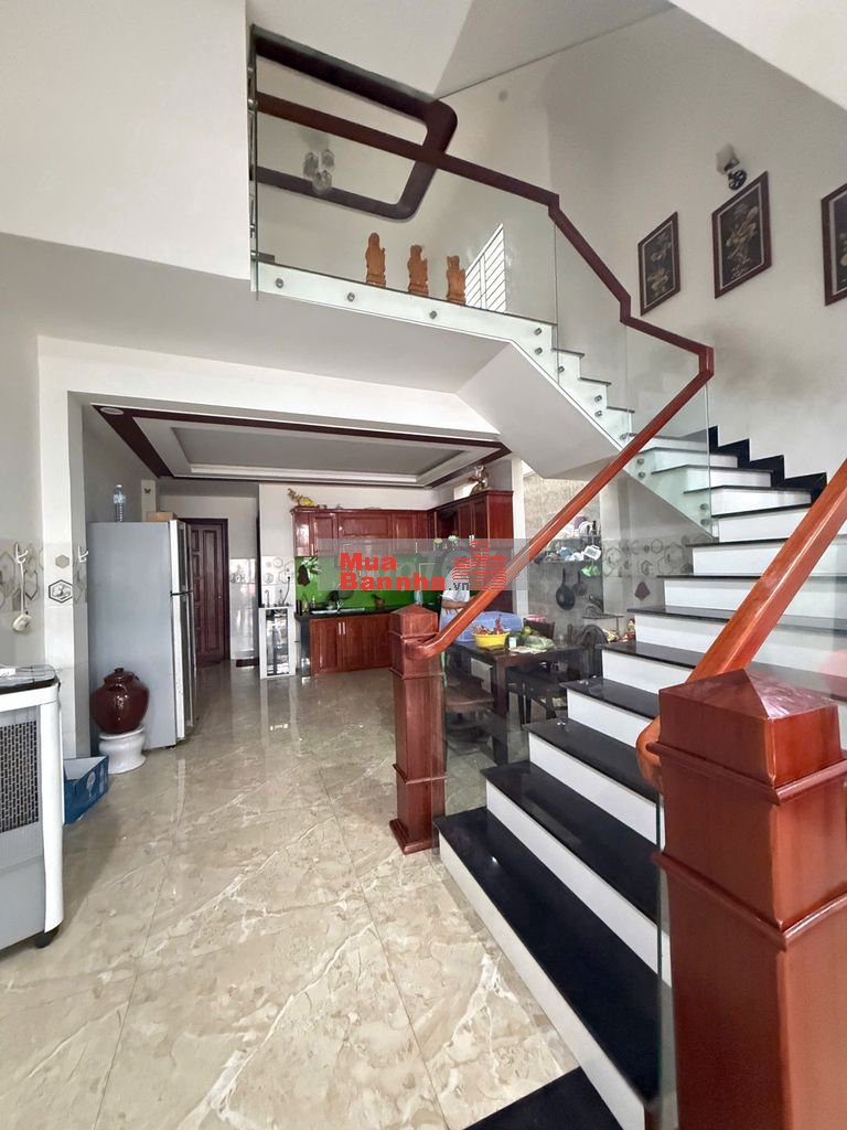 Nhà 3 tầng kiên cố đẹp kiệt Phó Đức Chính khu biển Mân Thái