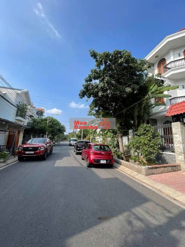 Nhà MT đường 12m 5 x 18 Sổ Hồng Riêng 2 Tầng Tại Phước Kiển Gần HAGL