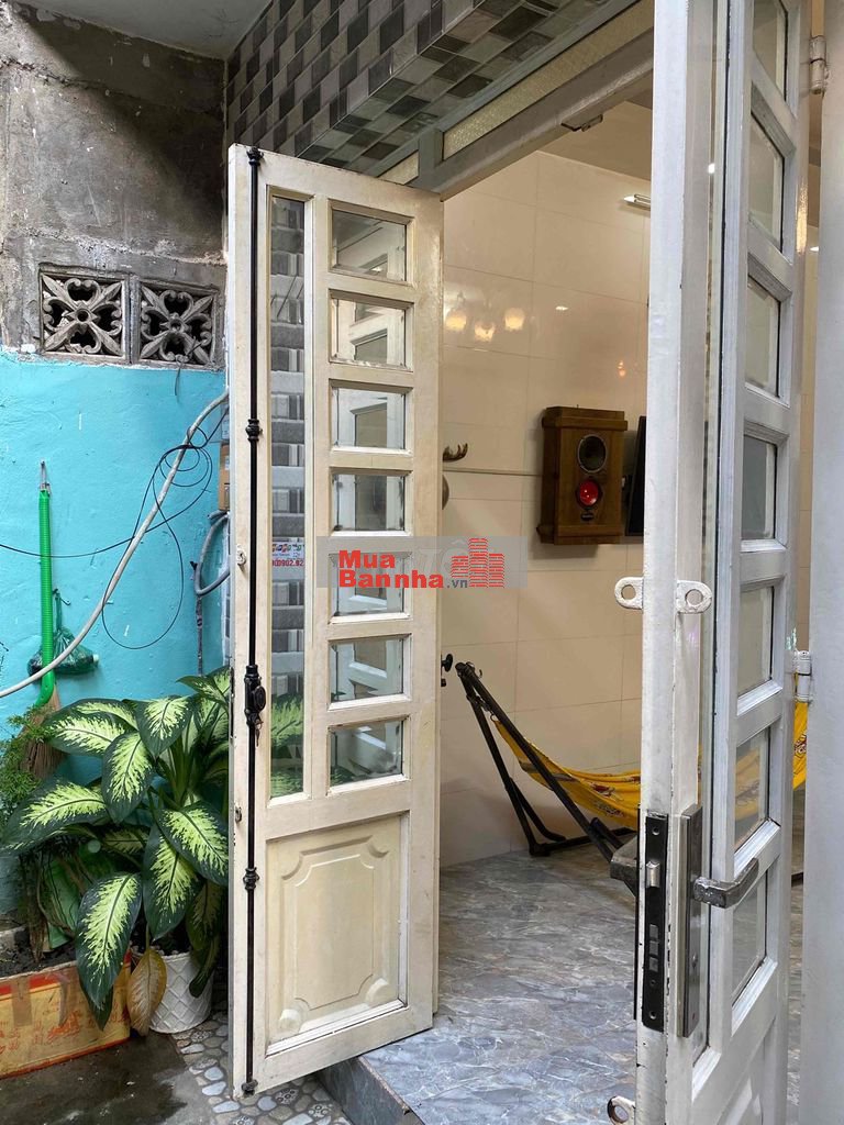 nhà hẽm QL50 gần  ngã tư NVL