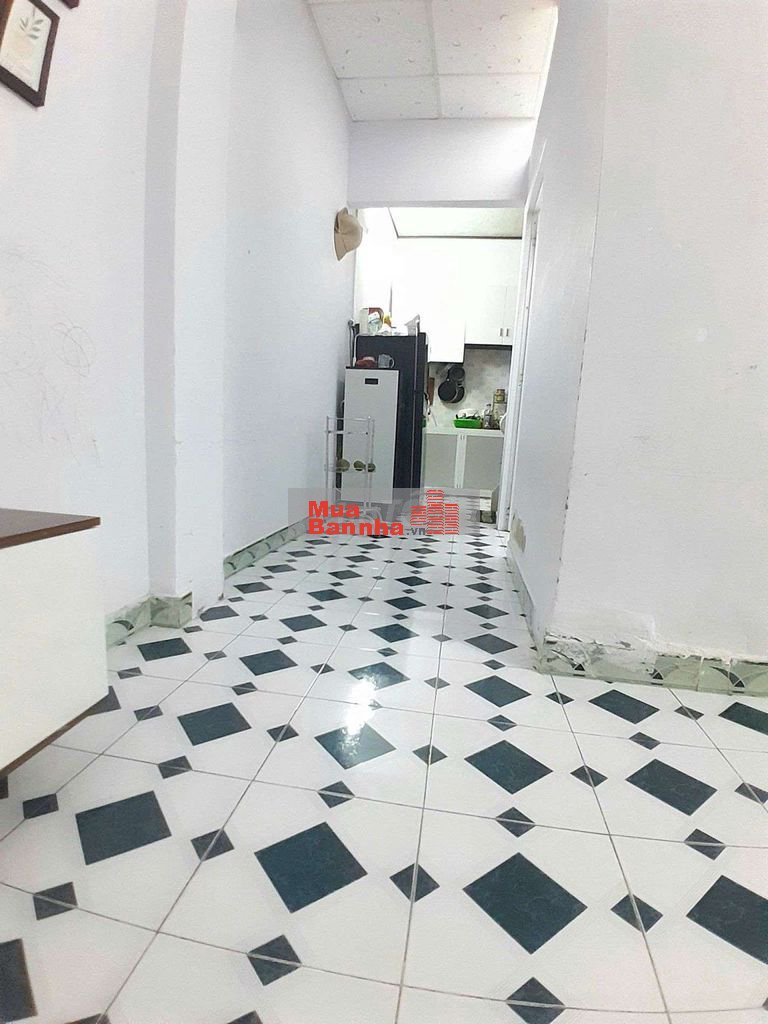 Nhà kiệt đường Núi Thành