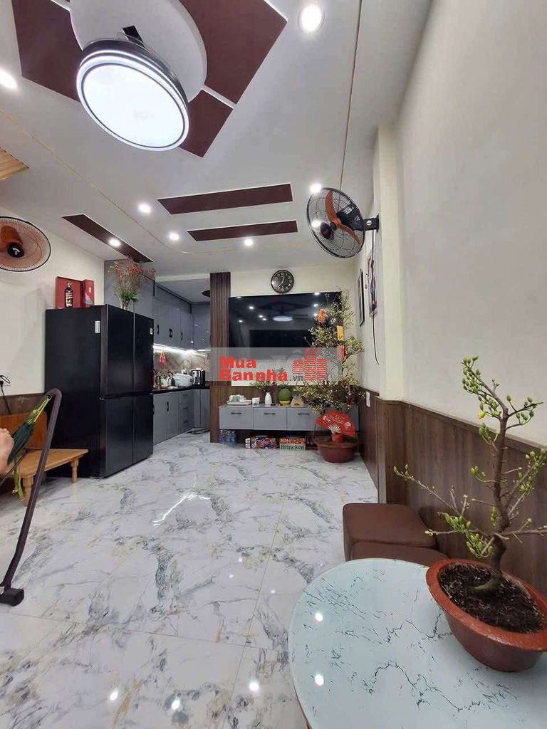 Nhà lầu gần đường thắng lợi giá 1 tỷ 350 triệu