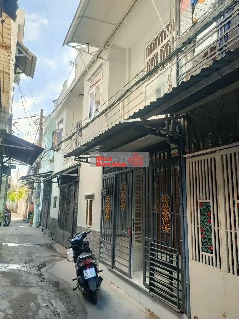 Nhà mới giấy tờ hợp lệ