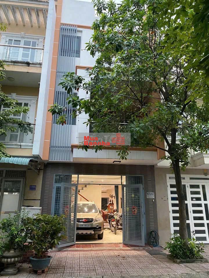 Nhà 1 trệt 2 lầu KDC Thuận Giao, gần siêu thị Aeon Mall Thuận An