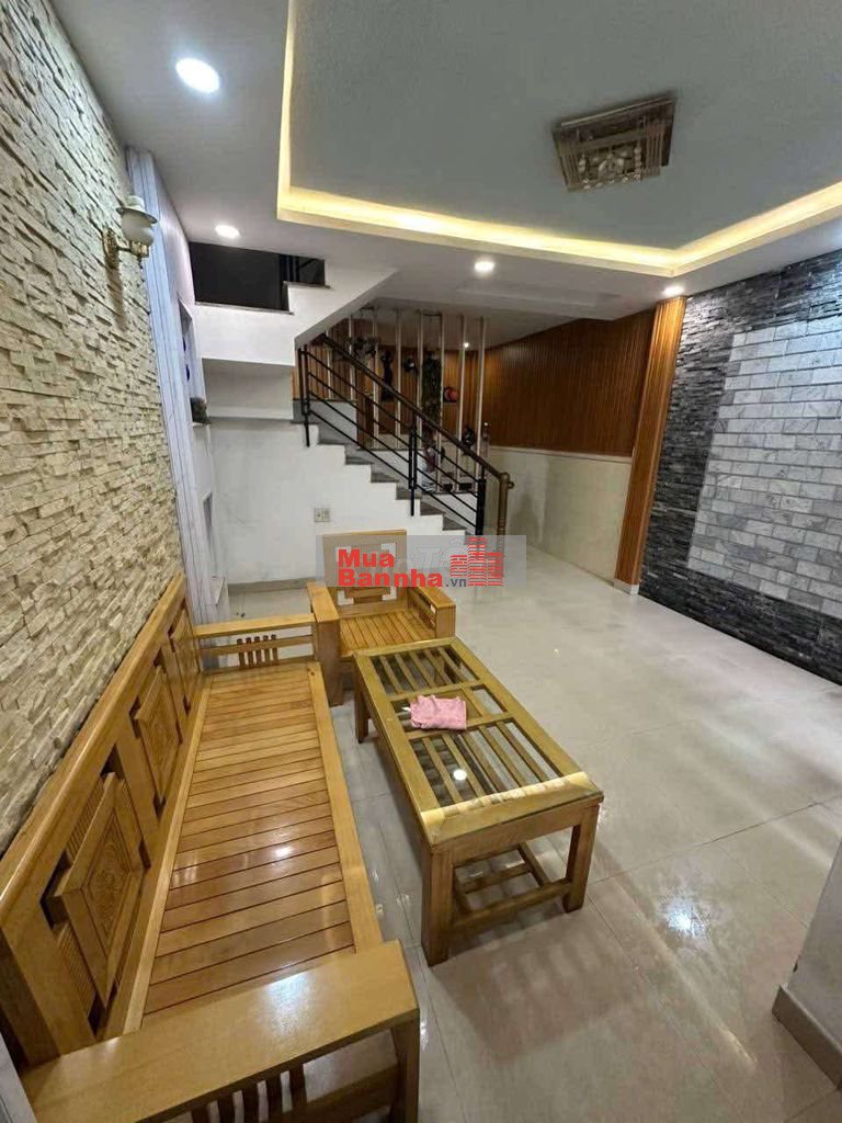 Nhà lầu gần ngã ba cây điệp giá 1 tỷ 250 triệu