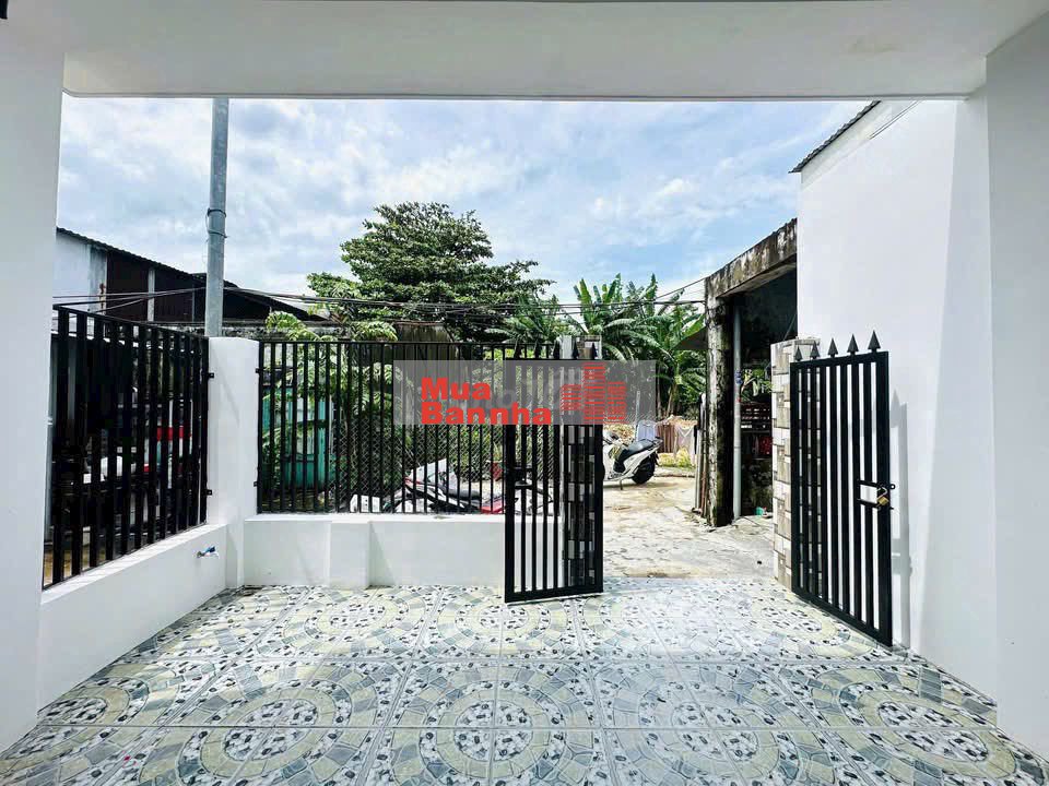 Nhà Cấp 4 DT Lớn sát cầu ngã ba Huế! Đánh số nhà 64Trường Chinh!