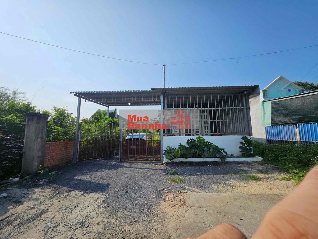 Bán nhà vườn 460m2 thổ cư ngay trung tâm xã Trung An,đường xe tải