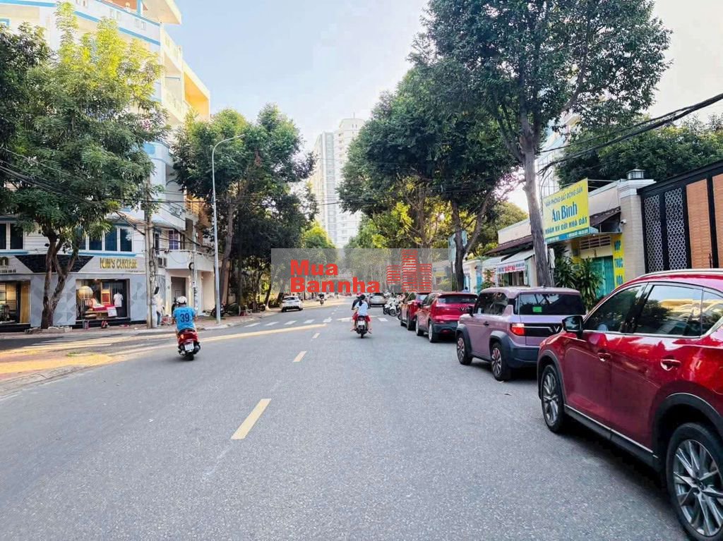 Bán nhà 1T4L mặt tiền PHẠM NGỌC THẠCH GIÁ 13,5 tỷ CHO THUÊ 40 TRIỆU