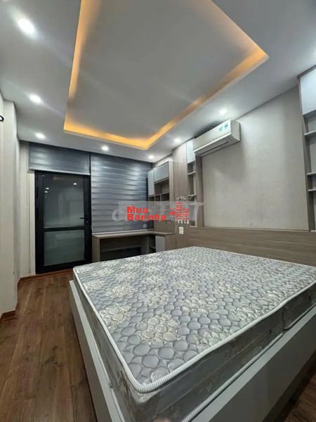 NHÀ CẦU GIẤY 8.8 TỶ - Ô TÔ ĐỖ CỬA - PHÙNG CHÍ KIÊN, HOÀNG QUỐC VIỆT