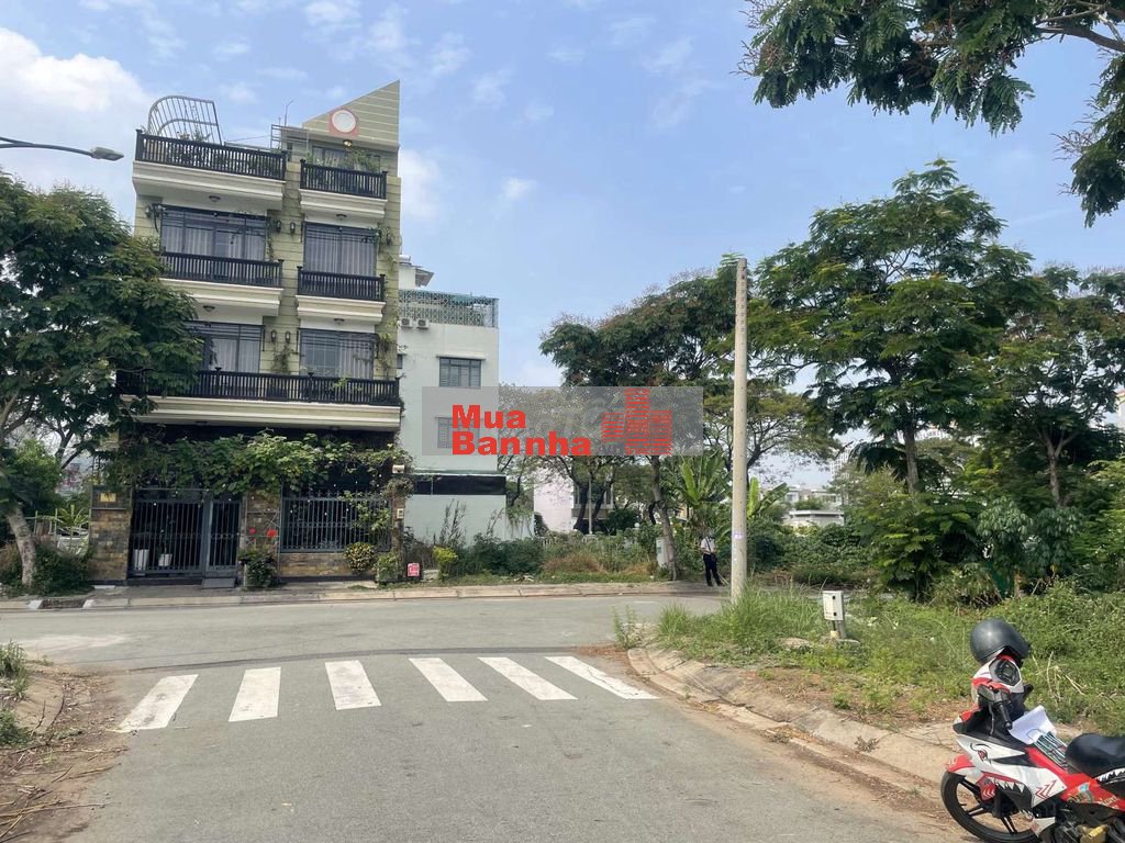 NHÀ MỚI ĐÚC 1 LẦU KIÊN CỐ 5,2X20. ĐƯỜNG ĐOÀN NGUYÊN TUẤN. H.BÌNH CHÁNH