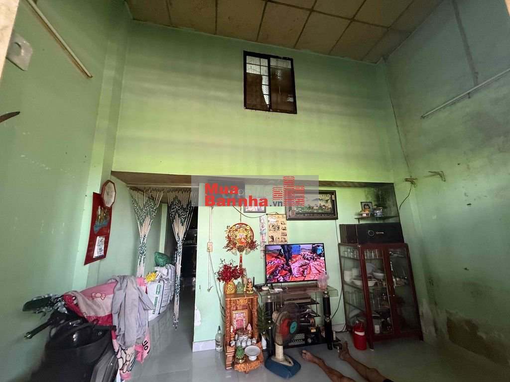 nhà cấp 4 , 40m2 , 3 phòng ngủ , 1 tolet , đường bà cả , bình chánh