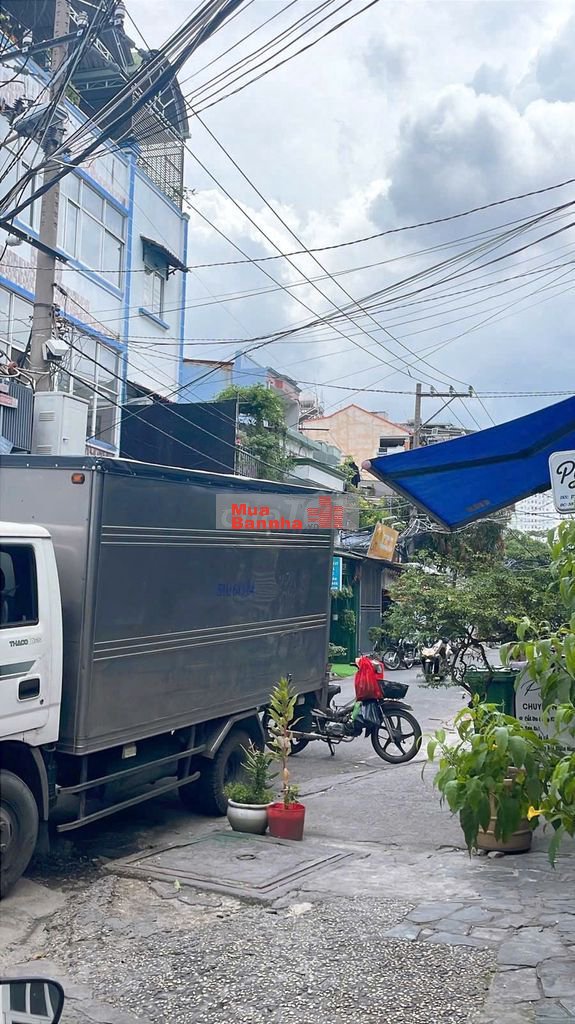 Tân Phú ngay Âu Cơ giáp Quận 11 nhà 4 tầng đẹp ô tô tải thông