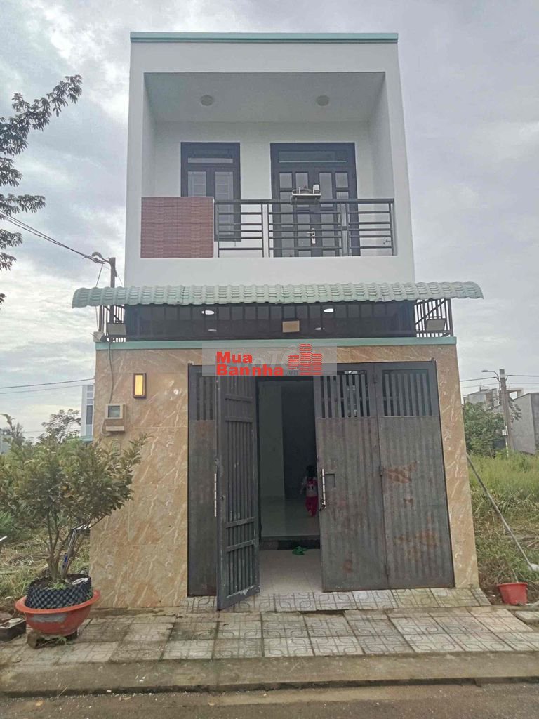 BÁN GẤP NHÀ 1 TRỆT 1 LẦU 3PN 2 WC, 56M2 HXH ĐS 8, LONG PHƯỚC Q9