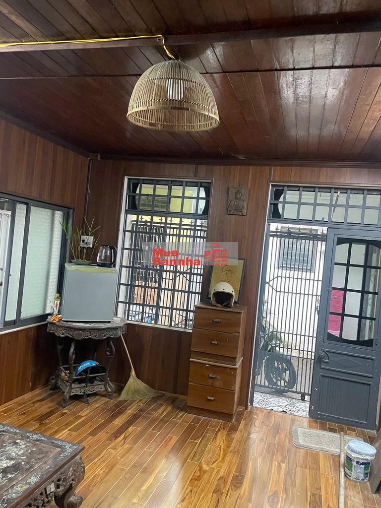 Nhà kiệt 18 Ông Ích Khiêm, cách đường chính 50m