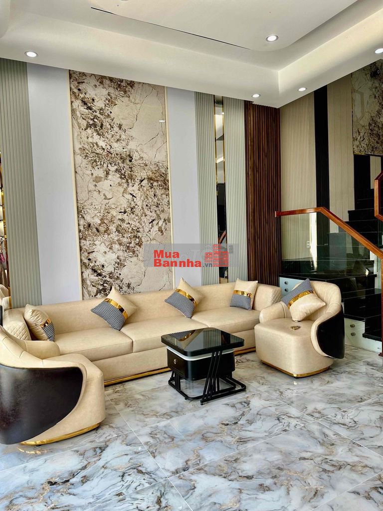 Bán nhà 3 tầng full nội thất - đường 5m5 CỔ MÂN LAN - Hoà Xuân - Cẩm