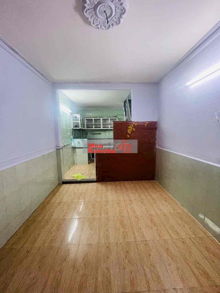 BÁN NHÀ NHỈNH 3 TỶ- NHÀ 3 TẦNG- 4 PHÒNG NGỦ- GẦN EMART GÒ VẤP