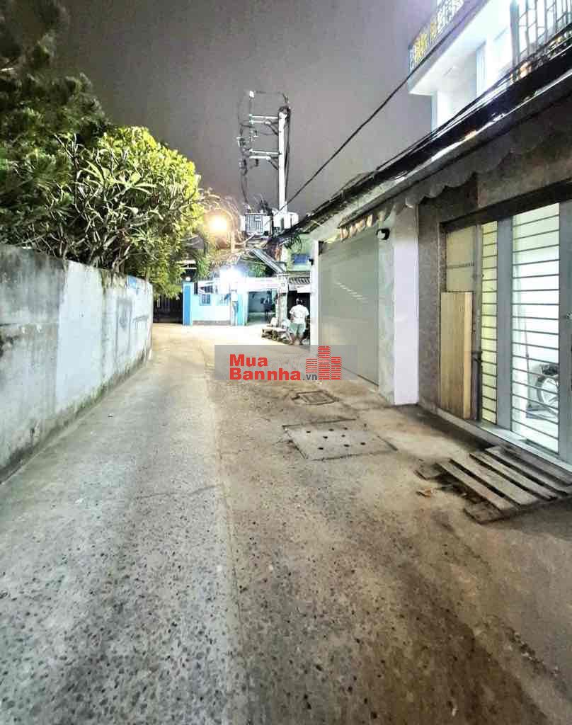 NHÀ 3 TẦNG BTCT – NỞ HẬU 4.3m – XE HƠI NGỦ TRONG NHÀ – FULL NỘI THẤT M