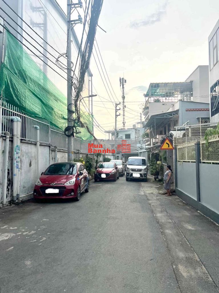 Hàng 6 tỷ sót lại Linh Chiểu mặt tiền xe hơi tận 75m2 Võ Văn Ngân vào