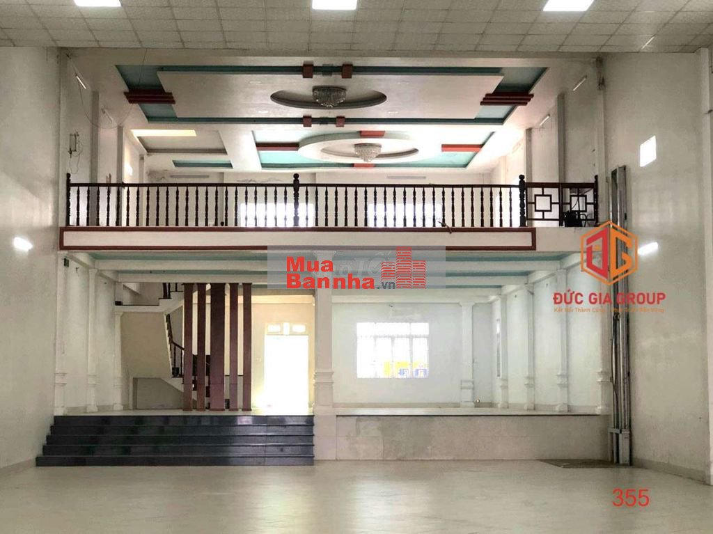 Bán nhà mặt tiền Xa Lộ Hà Nội ,P.Long Bình giá 28,2 tỷ