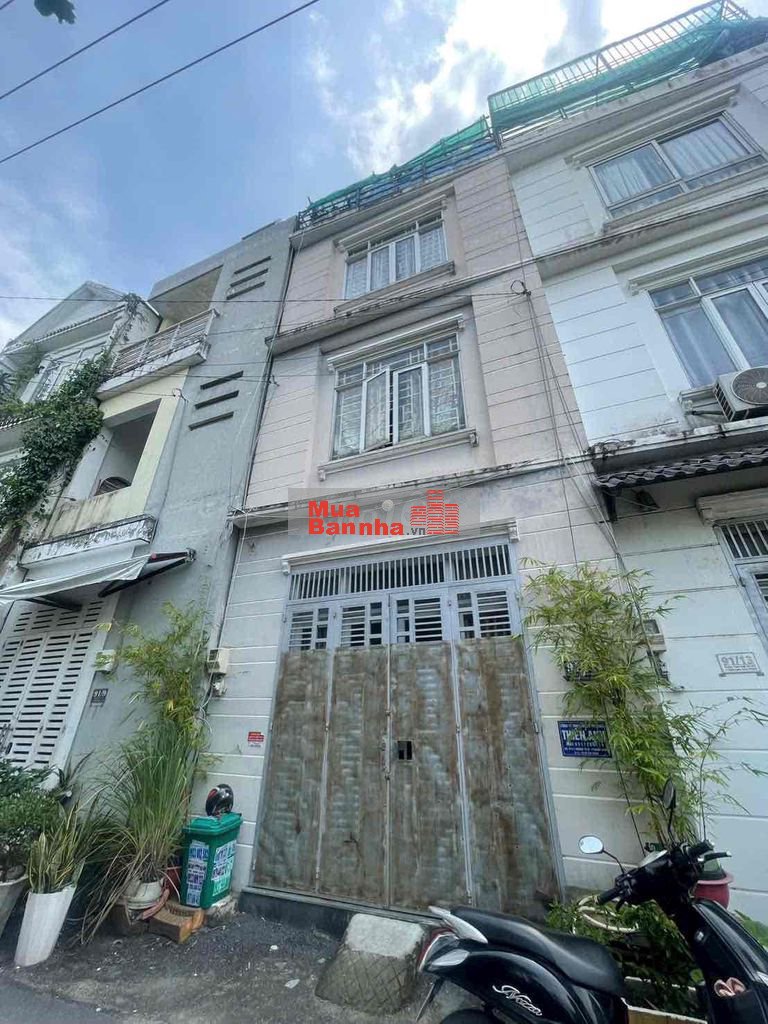 Nhà 1 trệt 2 lầu hẻm xe hơi thông Ngã Tư Ga Q12