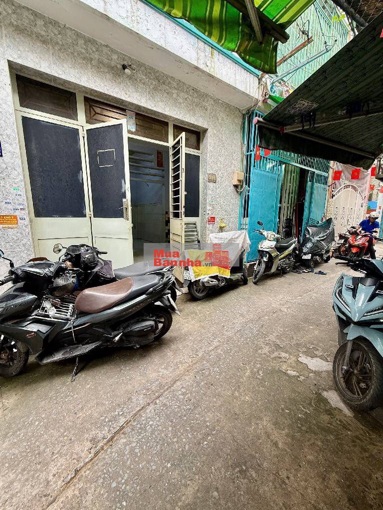 Nhà đẹp đường Tạ Quang Bửu, F4 Quận 8. Ba lầu 5m x 8m. Sổ hồng riêng.