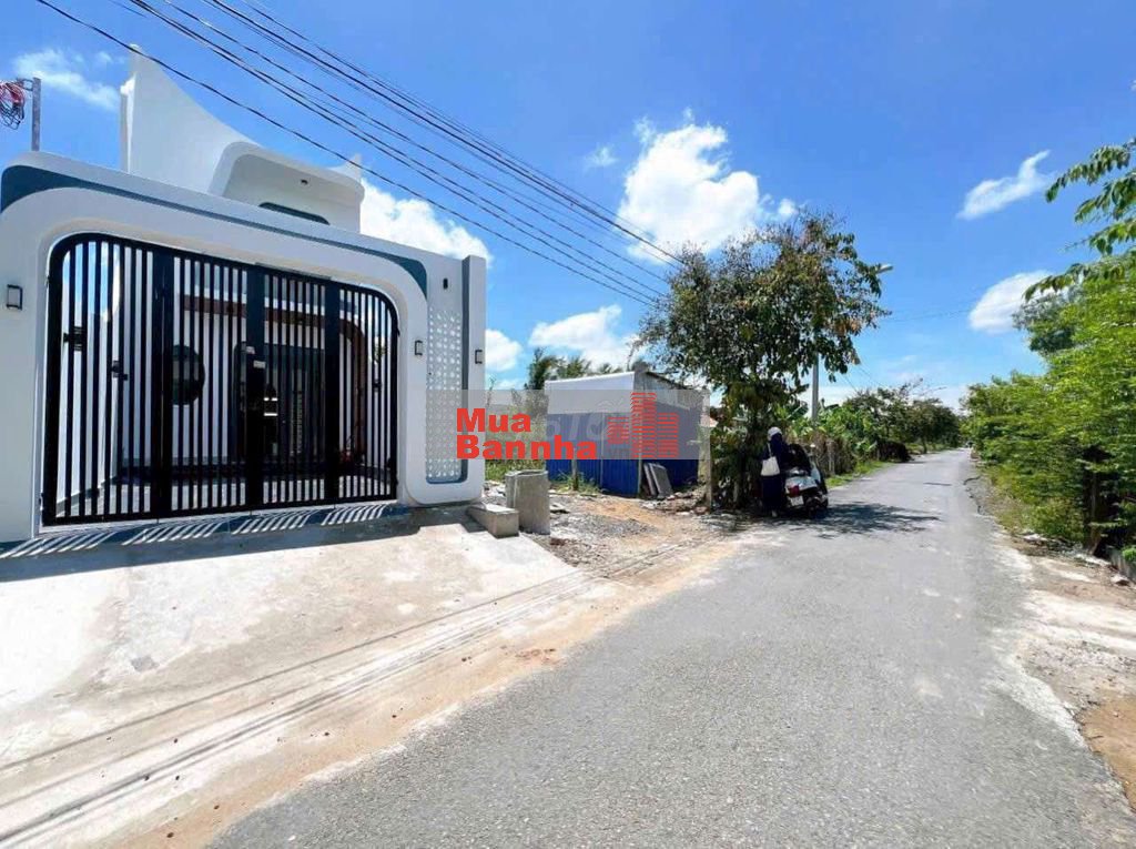 Bán nhà lầu sổ hồng riêng xe hơi trước cửa