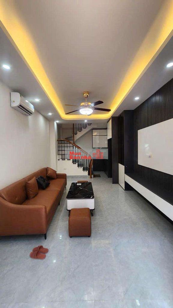 Hàng hiếm ,nhà trung tâm Đống Đa, gần phố,ô tô đỗ cổng, 30m×5T