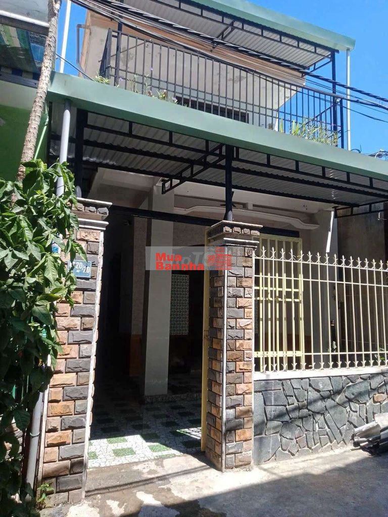 Tôi cần bán nhà 2 tầbg kiệt bên hông đại học bk