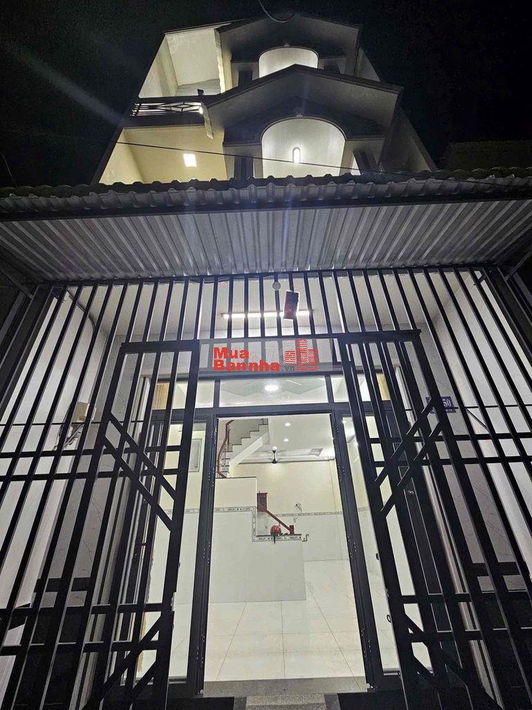 NHÀ 1 TRỆT 2 LẦU HẺM 388Z SAU LƯNG KDC ĐẠI NGÂN GẦN ĐẠI HỌC Y DƯỢC