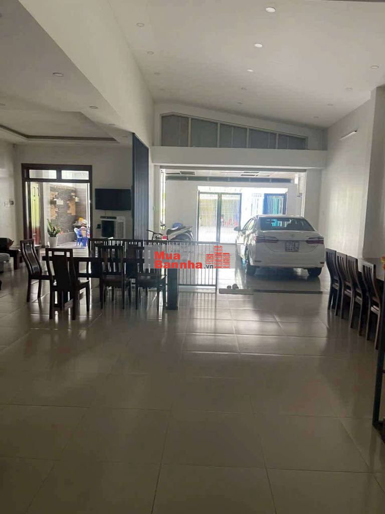 NHÀ LỘ NGANG KCN GIAO LONG 200M²