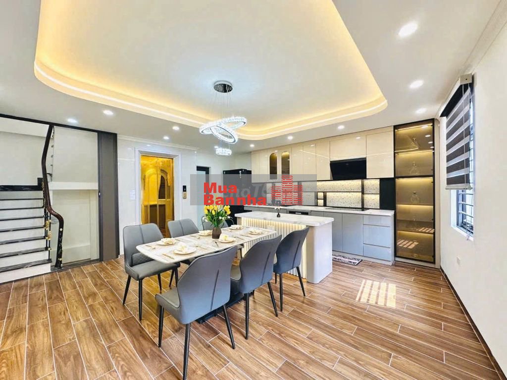 Nhà đẹp Khương Trung 41m2, lô góc, 30m ra ô tô giá 7.8 tỷ