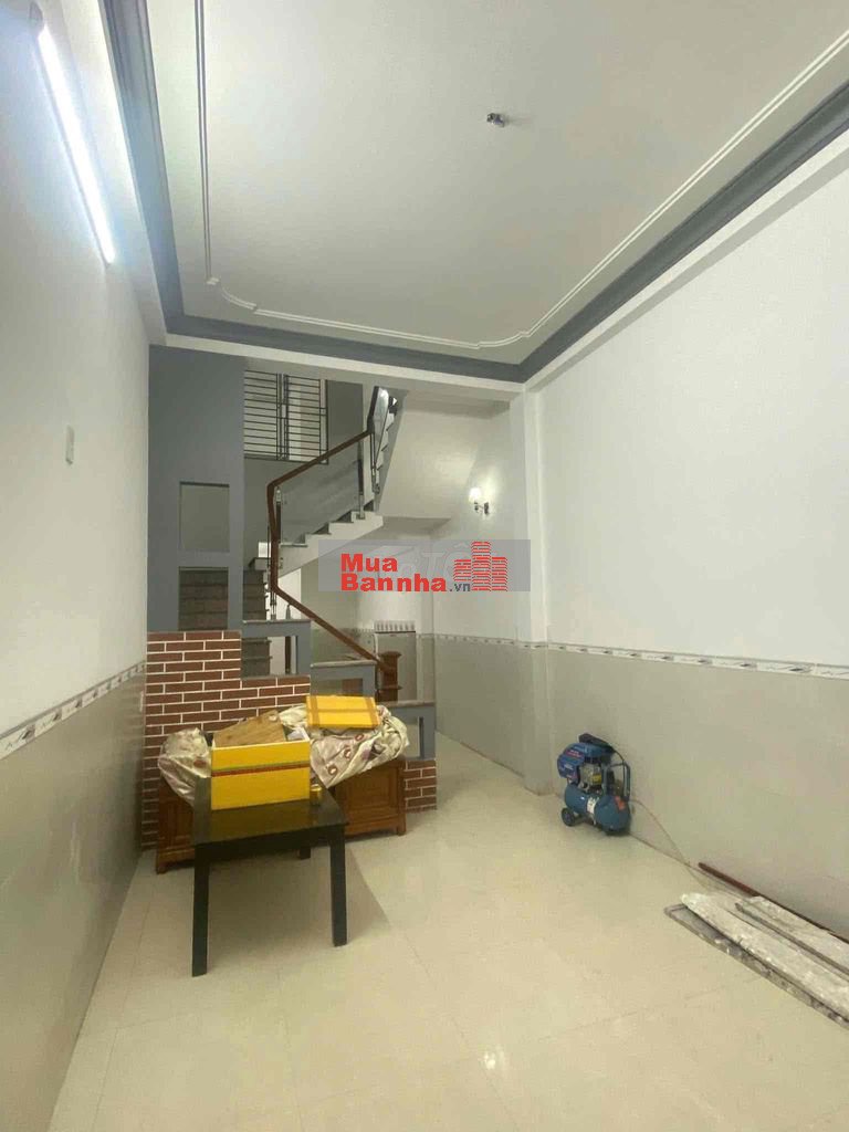 Nhà 3 Tầng Kiệt oto Phó Đức Chính Công Năng : 3p ngủ 3wc Hướng : Đôn