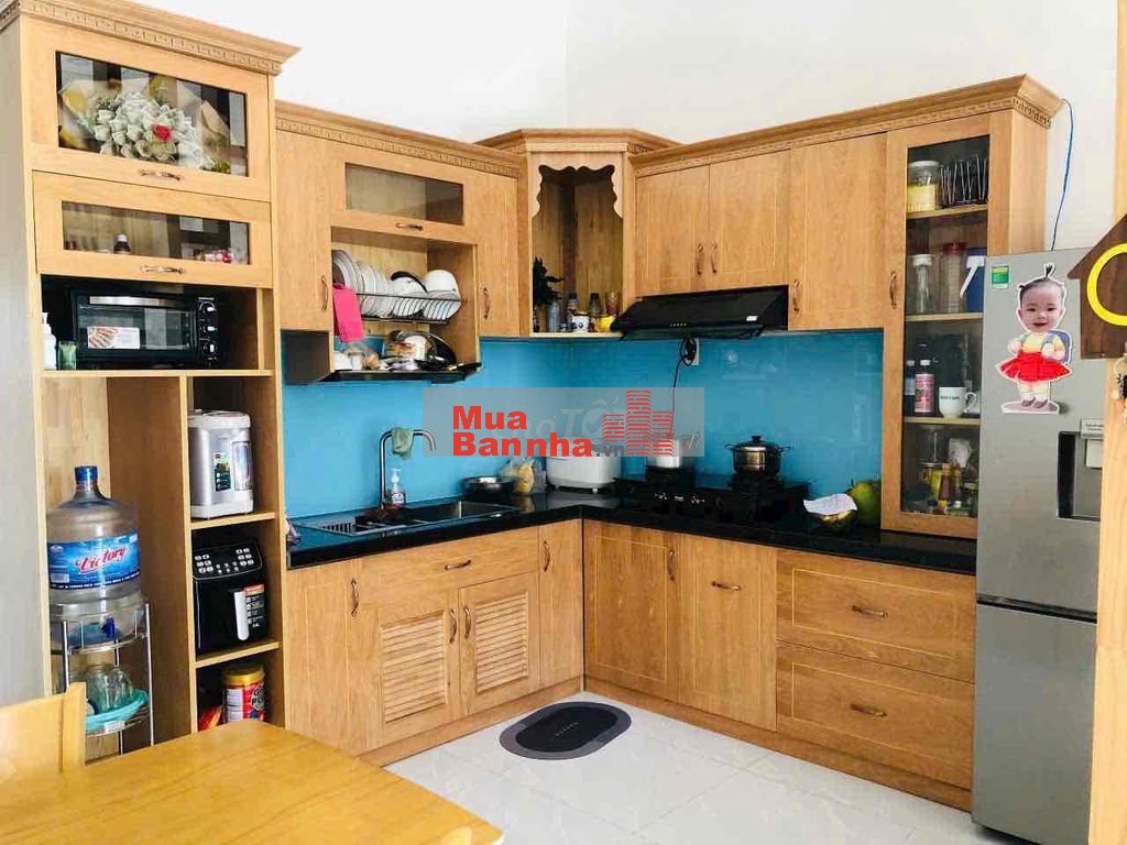 chính chủ bán nhà 2pn dân đông kín ở Bến cát- TpHCM