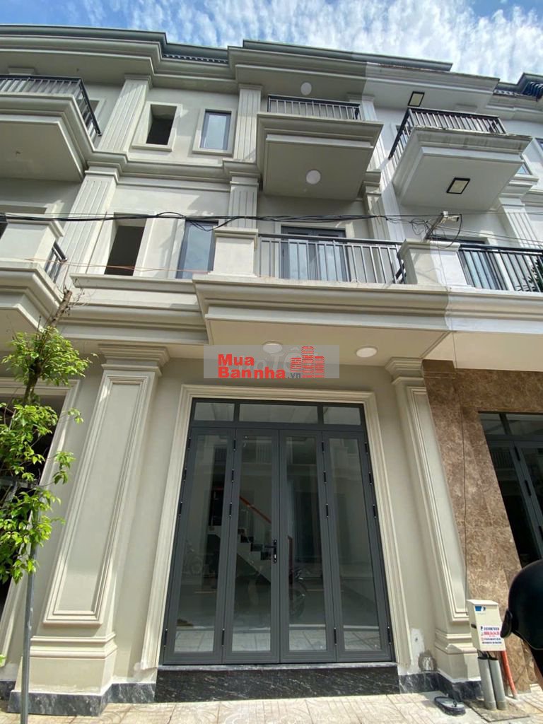 BÁN CĂN NHÀ 1 TRỆT 2 LẦU - SỔ RIÊNG - NGAY TRUNG TÂM TÂN HIỆP.