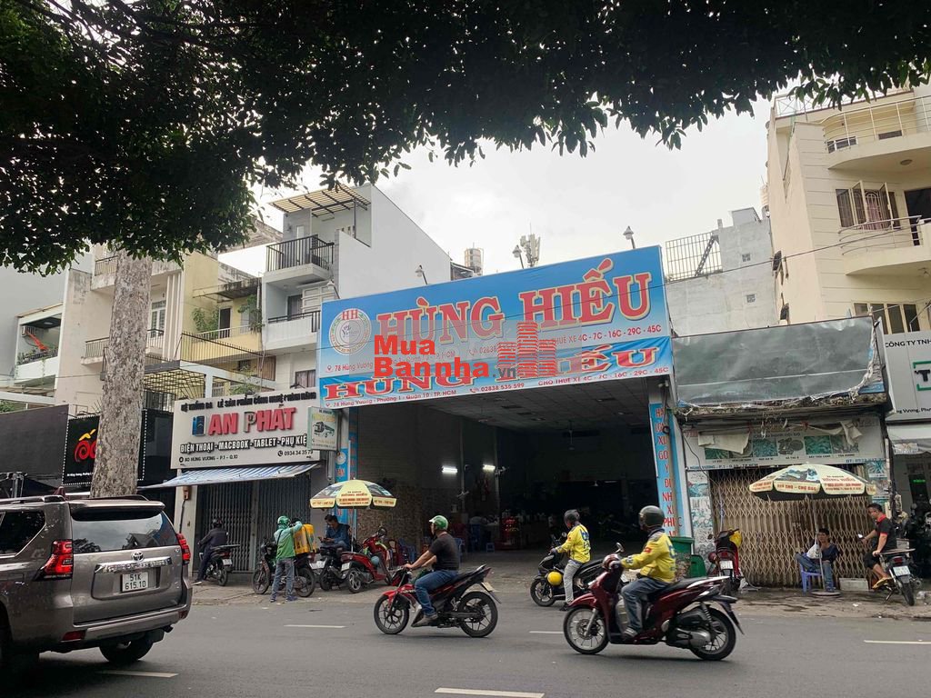 Xuất cảnh bán gấp nhà MT Hùng Vương, P.1, Q.10